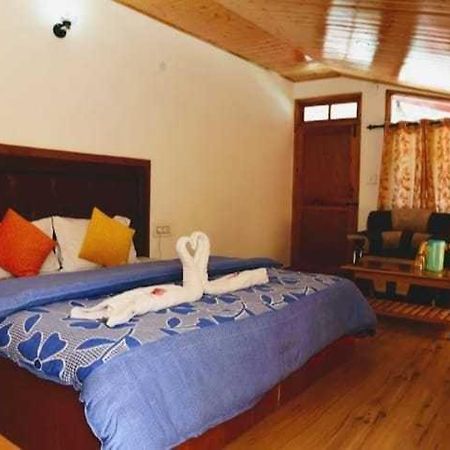 Himalayan Palace Hotel Manāli Екстериор снимка