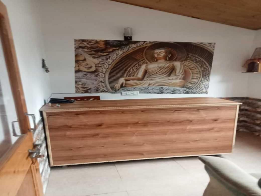 Himalayan Palace Hotel Manāli Екстериор снимка