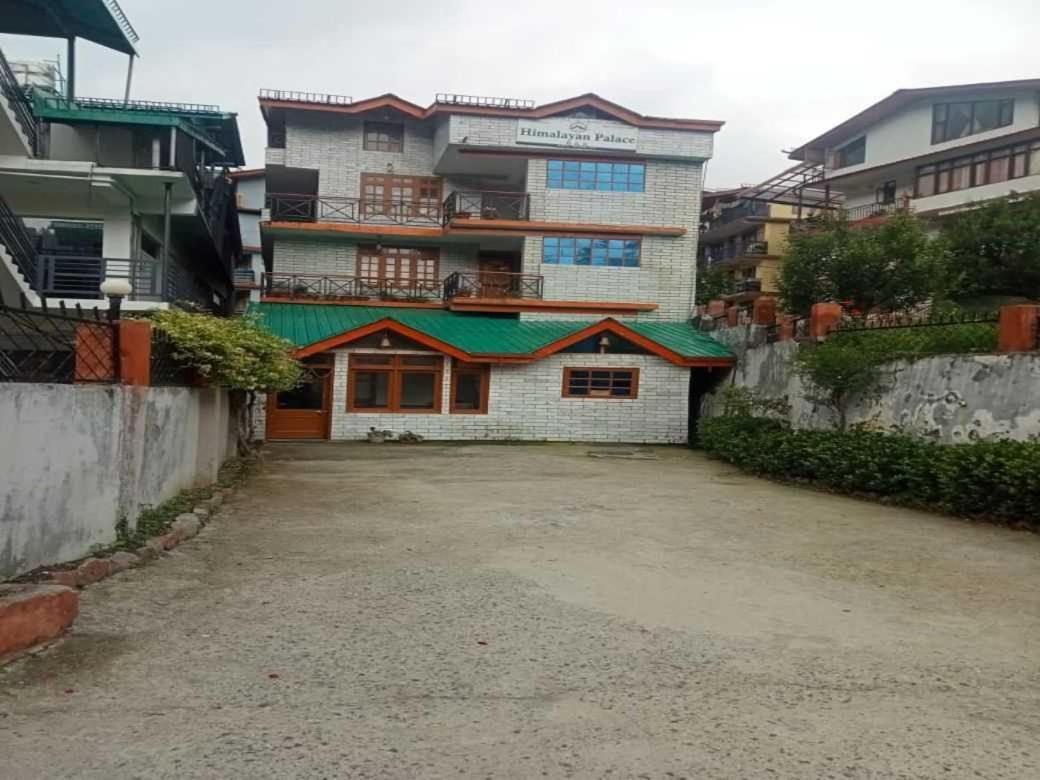 Himalayan Palace Hotel Manāli Екстериор снимка